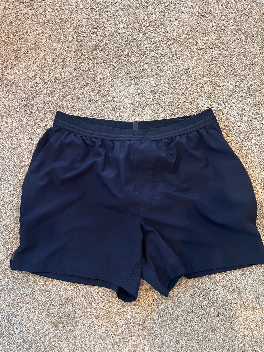 VRST Men’s Lined 4.5” running athletic shorts. Pockets. Navy blue. Lounge. SZ M